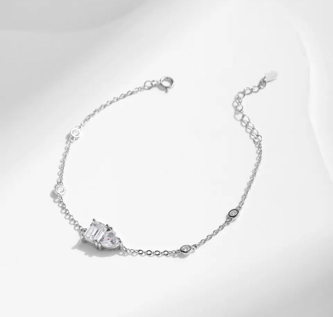 BRATARA DIN ARGINT 925 CU PIETRE DIN ZIRCONIU