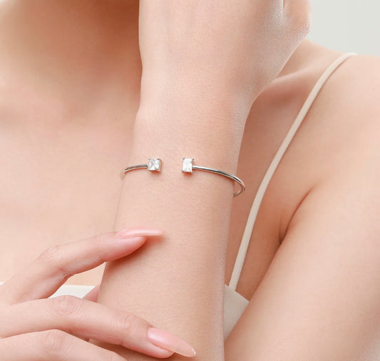 BRATARA BANDA OVALADIN ARGINT 925 CU PIETRE DIN ZIRCONIU