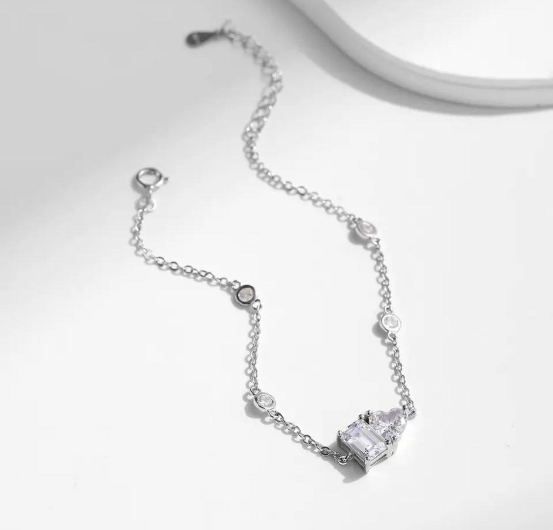 BRATARA DIN ARGINT 925 CU PIETRE DIN ZIRCONIU