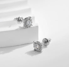 Load image into Gallery viewer, CERCEI DIN ARGINT CLASICI 925  CU DIAMANTE MOISSANITE
