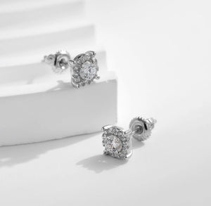 CERCEI DIN ARGINT CLASICI 925  CU DIAMANTE MOISSANITE