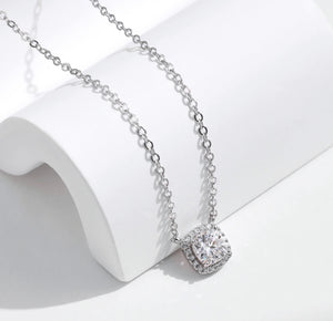 COLIER DIN ARGINT 925 CU DIAMANT MOISSANITE