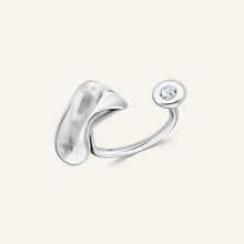 Load image into Gallery viewer, INEL ARGINT 925 - PETAL AND ZIRCONIA
